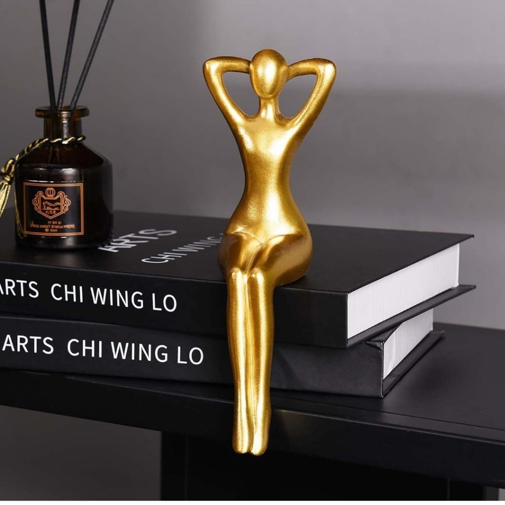 Elegant Gold Figurine Set for Home Decor - Picture 5 of 5